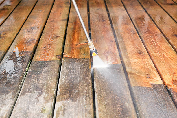 Deck Cleaning Services in Kingston, RI