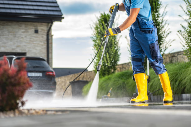 Best Sidewalk Pressure Washing  in Kingston, RI